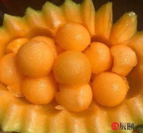 吃蜂蜜蜜瓜,蜂蜜蜜瓜的完美融合之旅