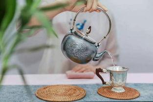 银壶吃瓜,探寻传统工艺与现代审美的完美融合